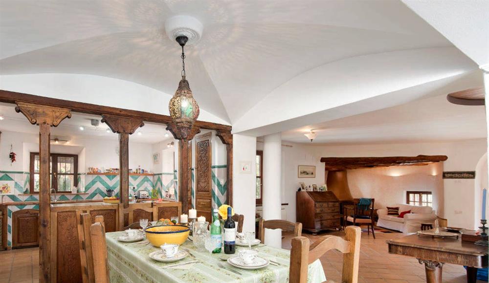 Sierravista in Orgiva, Andalucia has 4 bedrooms