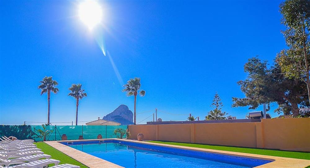 Book a holiday at Villa Ambar in Calpe, Costa Blanca