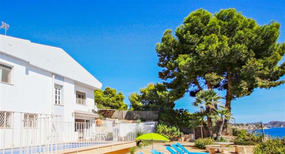 Book a holiday at Villa Celia in Benissa, Costa Blanca