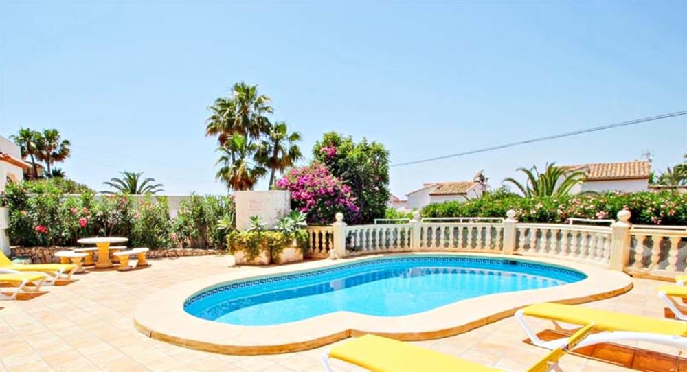 Villa Rondel in Moraira, Costa Blanca sleeps 8 people