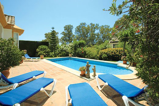 Villa Hacienda Azalea in Calahonda, Costa del Sol. Sleeping 6 people in 3  bedrooms