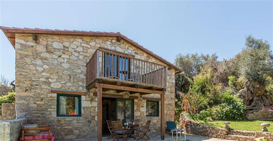 Carob Tree Cottage, Patelari, Platanias, Crete