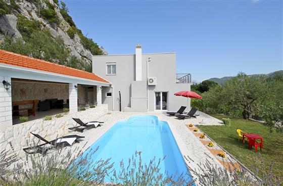 Villa Elic, Omis, Croatia