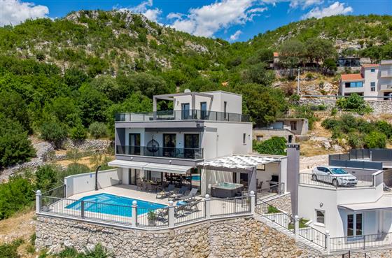 Villa Nyura, Croatia