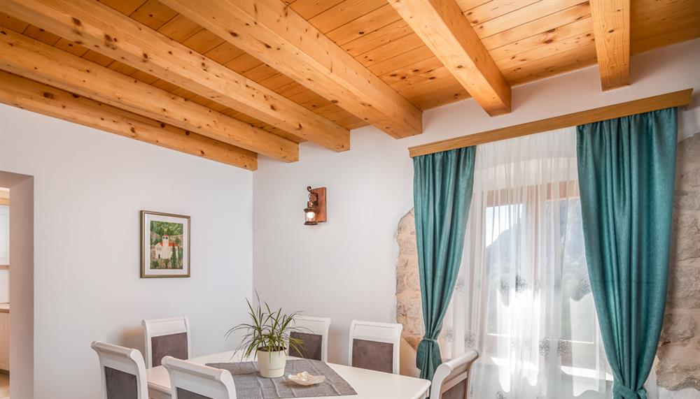 Book a holiday at Villa Pharos in Croatia