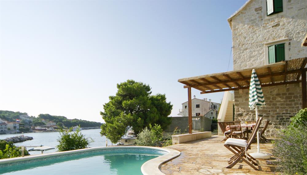 Book a holiday at Villa Taika in Brac, Dalmatia, Croatia