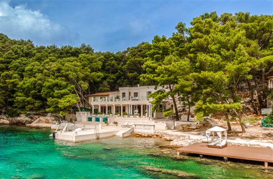 Villa Zavana, Croatia