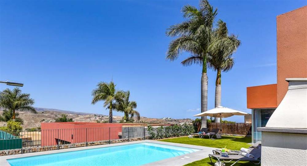 Par 4 Villa 10 in Salobre Golf Resort, Gran Canaria sleeps 4 people