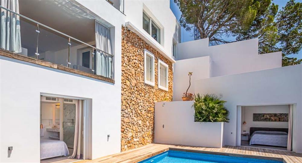 Can Ellie in San Antonio, Ibiza sleeps 12 people