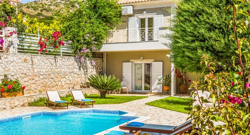 Villa Konstantina in Katelios, Kefalonia sleeps 6 people