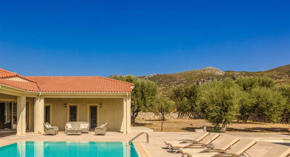 Villa Pomegranate Tree in Katelios, Kefalonia sleeps 8 people