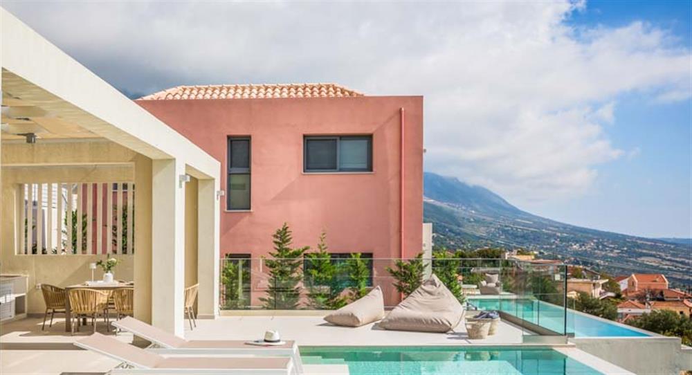 Villa Sorian Kitrino in Lourdas, Kefalonia sleeps 2 people