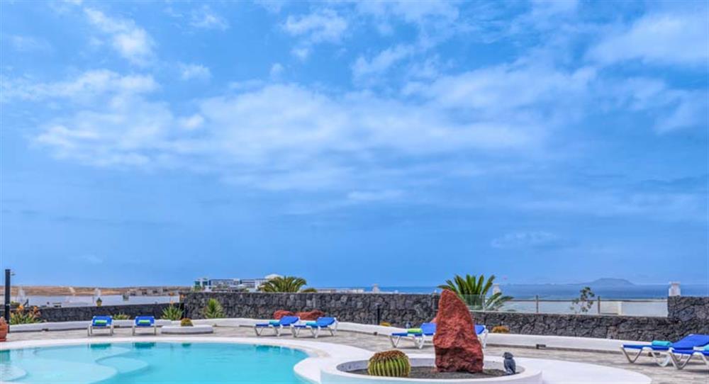 Villa Deseo Sol in Playa Blanca, Lanzarote sleeps 10 people