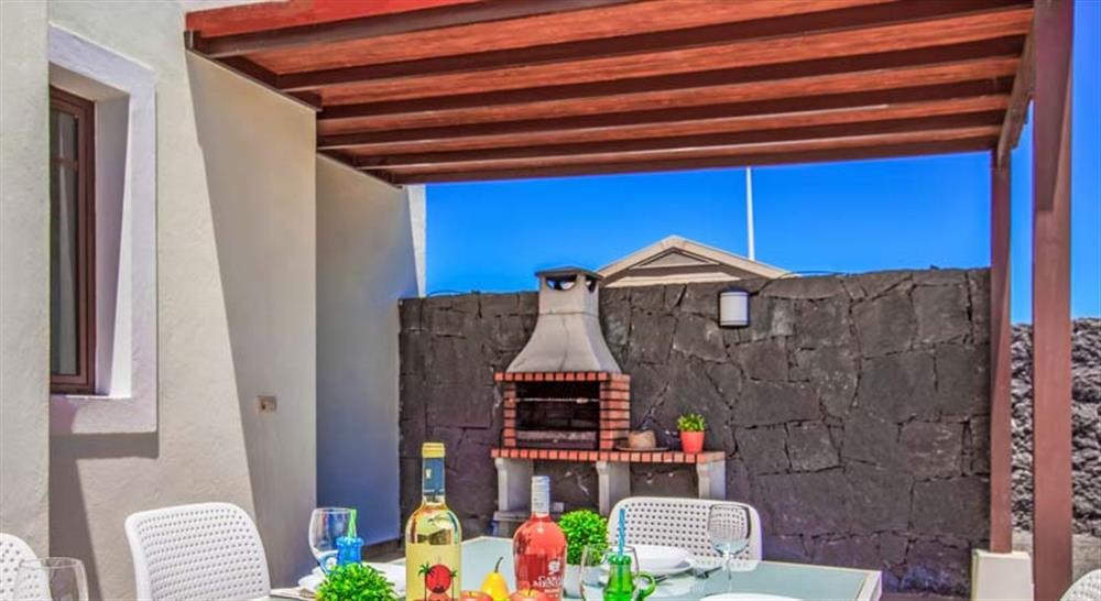 Enjoy your holiday at Villa Esmeralda in Playa Blanca, Lanzarote