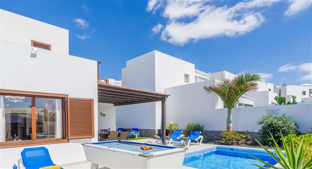 Villa Rioja in Playa Blanca, Lanzarote sleeps 6 people