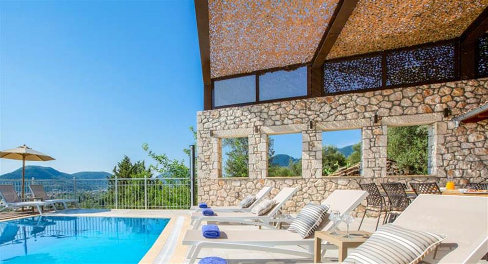 Book a holiday at Villa Rachi in Nidri, Lefkas