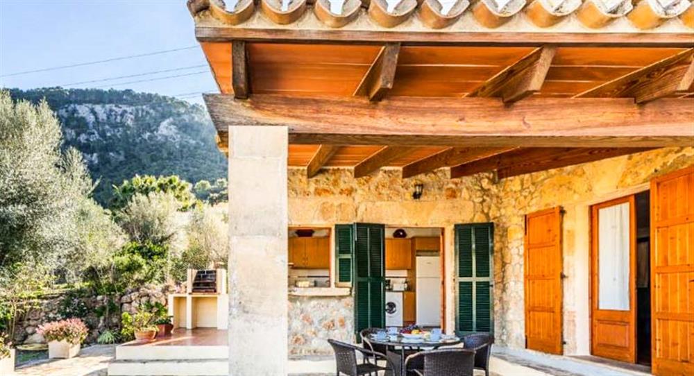 Villa holidays at Can Bachio in Pollensa, Majorca