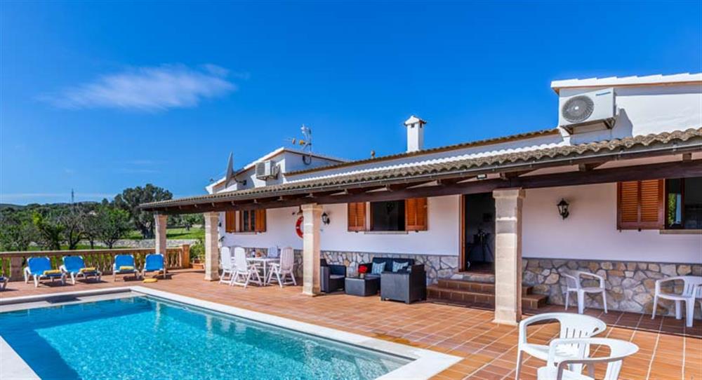 Book a holiday at Villa na Sureda in Alcudia, Majorca