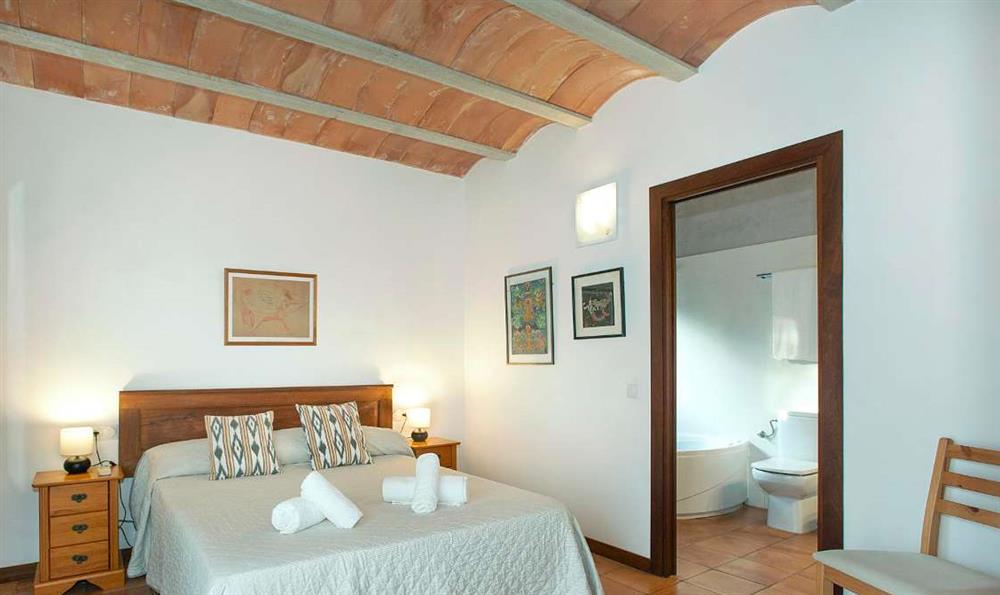 La Casa en el Pinar in Sant Lluis, Menorca sleeps 10 people