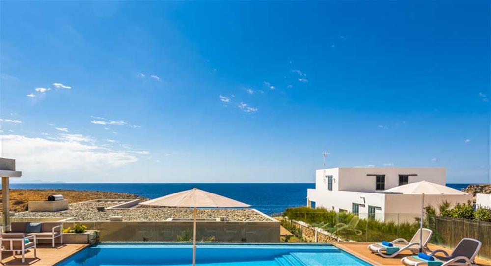 Book a holiday at Villa Esmeralda Sol in Cala'n Forcat, Menorca