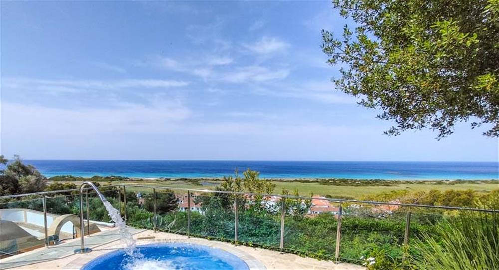 Villa Isla in Son Bou, Menorca sleeps 12 people