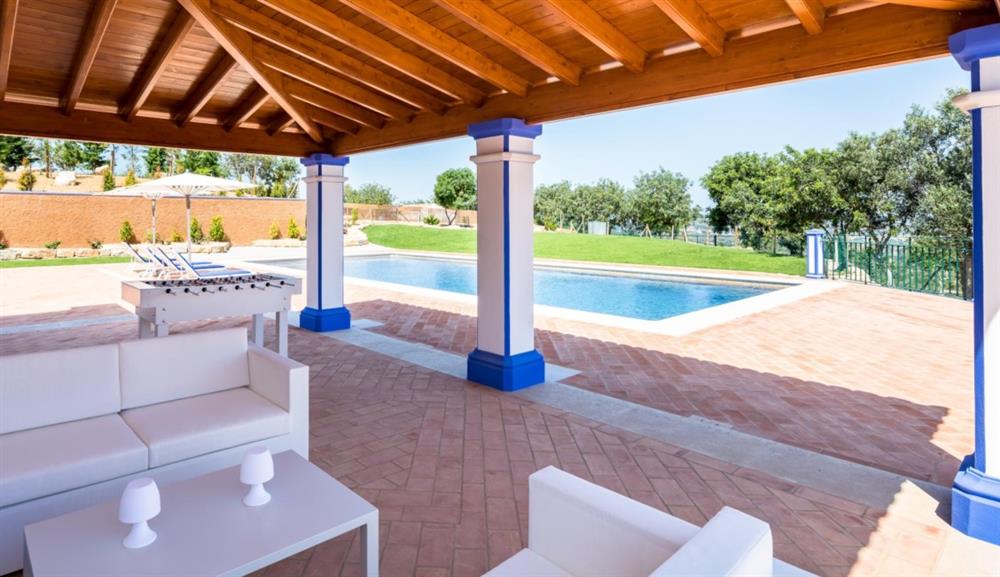 Sky 1 in Malhao, Boliqueime, Algarve, Portugal sleeps 6 people