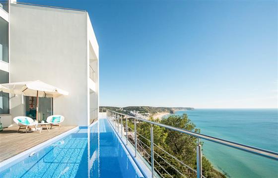 Villa Salema Azul, Budens, Algarve, Portugal